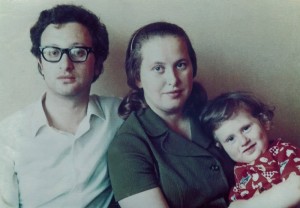 Michael Laitman z żoną i synem, 1975 r.